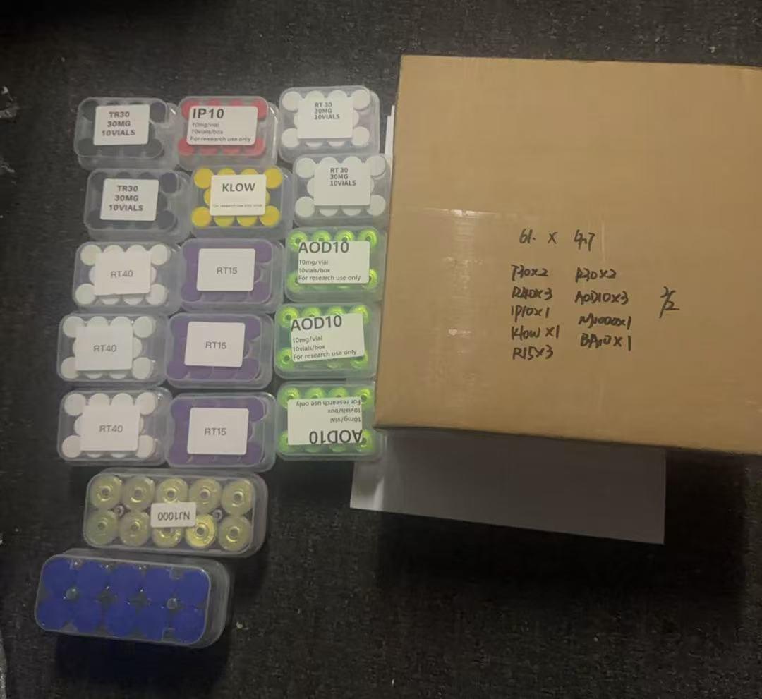 Packaging with labeled electronic items